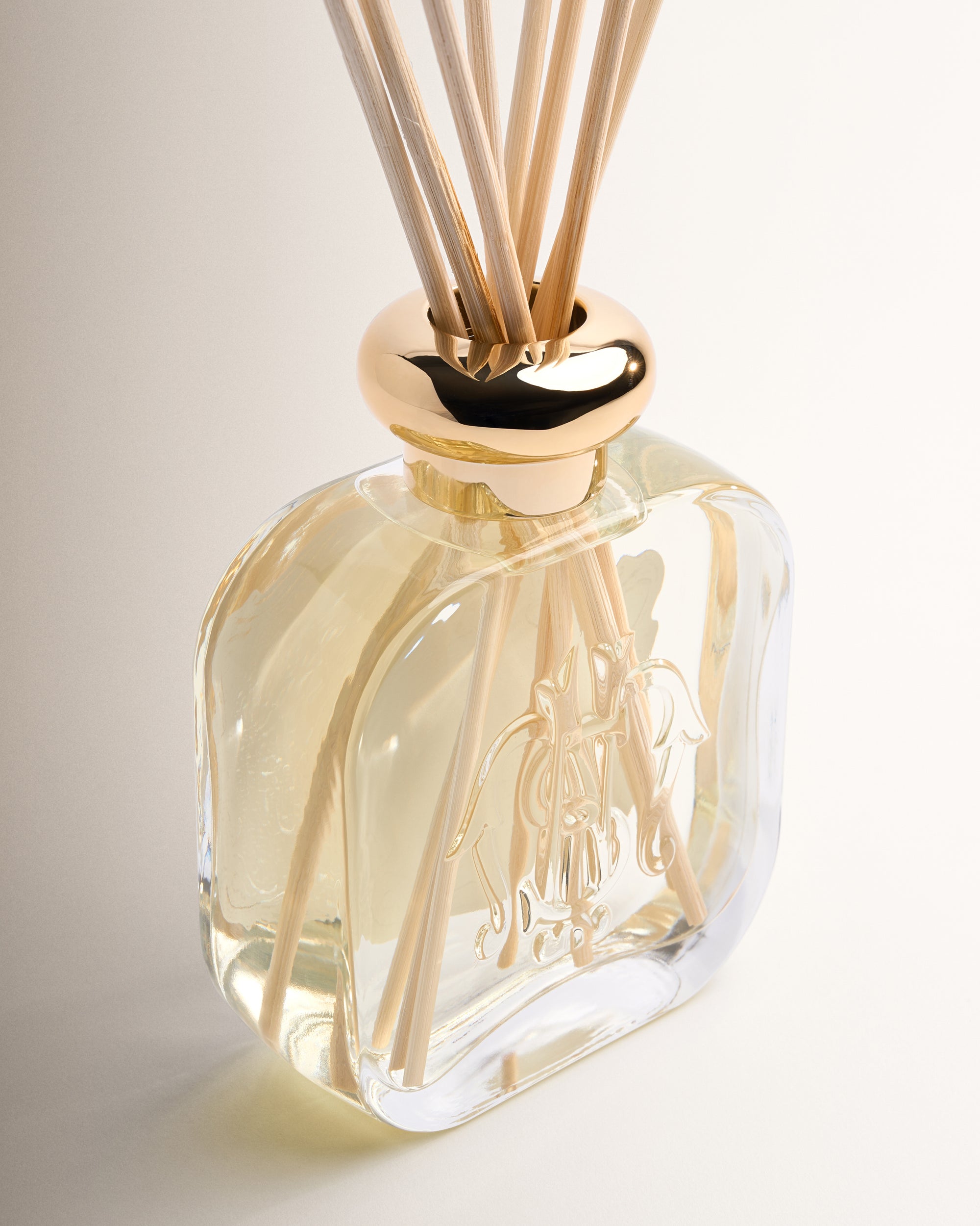 Fresia Diffuser