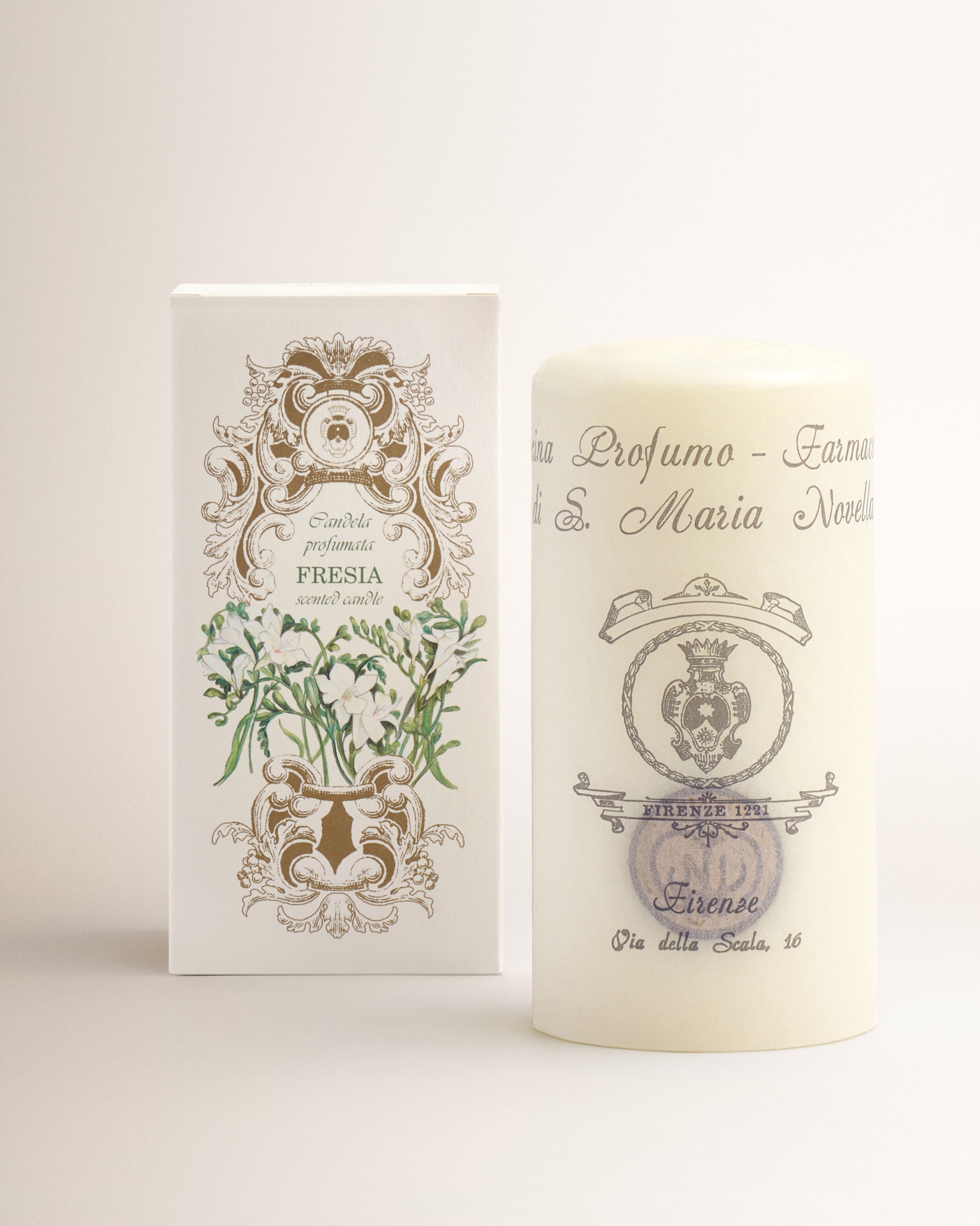 Fresia Scented Candle - Santa Maria Novella